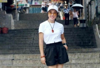 63岁美腿没赘肉 刘晓庆被夸“这身材也太好了”