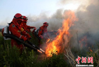 蒙古国大火逼近中国边境 武警堵截4天仍蔓延