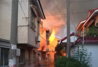 江苏常熟一民房发生火灾 已致22人丧生