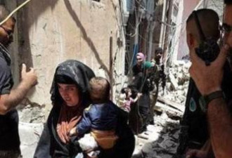 伊拉克女子抱婴儿提袋混难民中 不料是人肉炸弹