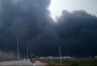 江苏盐城发生化学工厂发生大爆炸，已救出31人