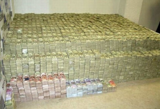 世界最喜欢攒钱的毒贩是个华人，现金堆积如山