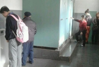 中国公厕为啥不免费提供厕纸？没想到是这原因