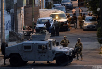 墨西哥军队上阵 在首都与毒贩激烈巷战