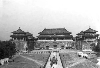 罕见老照片：一年一张 100年老北京