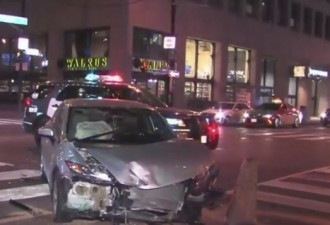 金融街凌晨车祸两人受伤