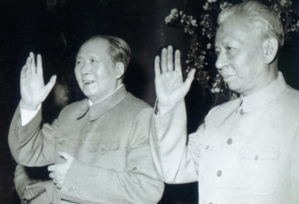 毛泽东警告刘少奇：一个小指头就可以把你打倒