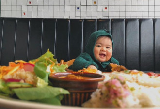 日本妈妈晒1岁儿子的“蠢照”走红网络