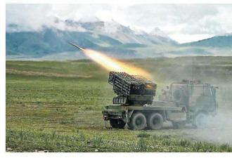 中印对峙升级 解放军驻藏炮兵凌晨演习