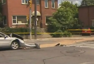 多伦多西区两车相撞4人被撞，60岁妇女重伤