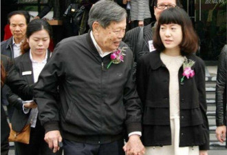 嫁给82岁杨振宁，翁帆这20年都经历了什么？