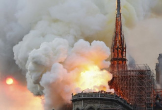 巴黎圣母院脚手架疑为起火点 检方问询建筑工