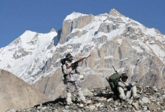 印33军向边境开进 为世界最大规模山地部队