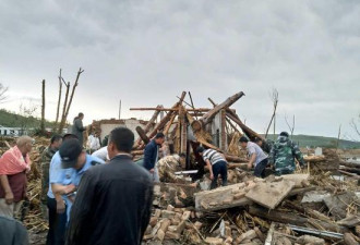 内蒙古赤峰遭龙卷风袭击 已致5人死50余人受伤