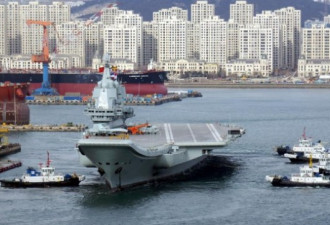 中国首艘航母辽宁舰 向打仗舰艇转变