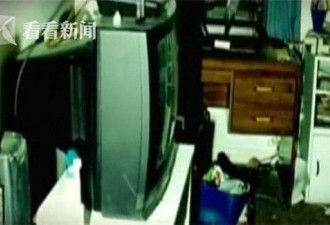母亲掀床惊见8岁女童裸尸 报警抓14岁儿子