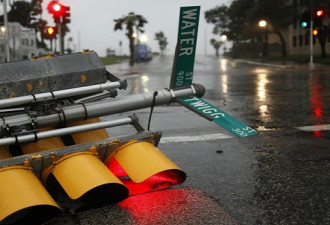 美国德州遭遇史上第二强飓风 民众都经历了什么