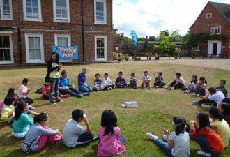 学校组织高价海外游学:收回扣一个学生返三四千