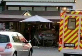 法巴黎发生一起汽车冲入比萨店事件 至少1死5伤