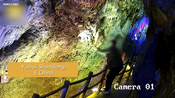 中国游客掰断偷走景区百万年钟乳石 遭外媒曝光