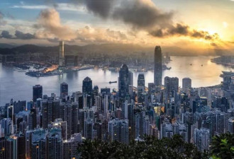 富豪"变形记"!他成了身家过亿的清洁工后竟说…