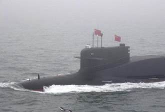 庆祝海军成立70周年 中国新型核潜艇接受检阅
