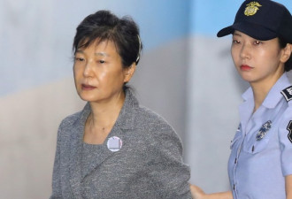 朴槿惠第54次受审 头发斑白苍老不堪