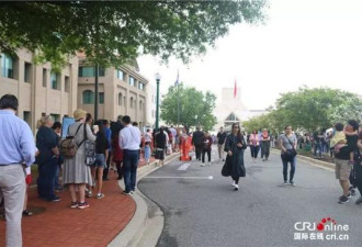 忽然！中国驻美大使馆门前排起了数百米长队