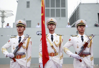中国海军成立70周年海上阅兵开始 习近平检阅