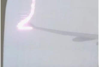 国泰飞上海客机被雷劈感觉散架 全机尖叫到虚脱