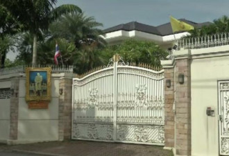 泰国警方严密监控英拉曼谷住处 随时准备搜查
