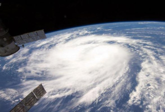 震撼！国际空间站宇航员拍摄飓风&quot;哈维&quot;