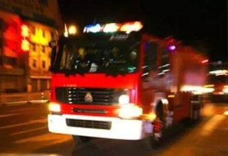 美消防车撞华人私家车致7伤 华童伤势重