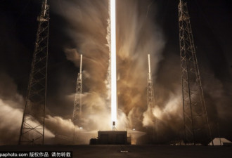 美国SpaceX“龙”货运飞船发射到国际空间站
