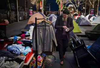 没钱租房 人们搭帐篷占领了悉尼金融中心