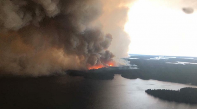 “Garden Hill First Nation fire”的图片搜索结果