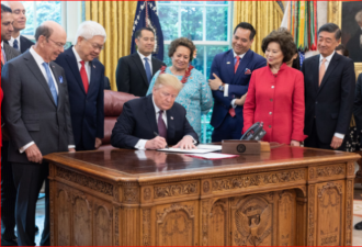 特朗普签署行政令，新设立总统亚太裔顾问委会