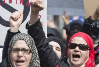 魁省21号法案使骚扰穆斯林妇女案件急增