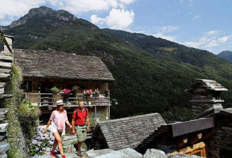 瑞士600年古山村仅16位老人留守濒临消失
