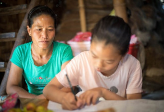 为躲避战乱，缅甸女子选择嫁到中国 这里更安全