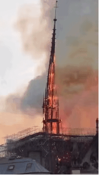 巴黎圣母院火灾后详细内景曝光: 玫瑰花窗幸存