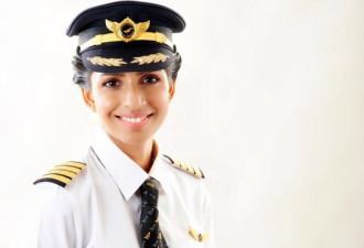 印度最美女机长开飞机前从没坐过飞机