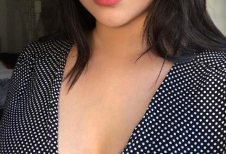 曝林忆莲李宗盛21岁女儿近照，作风大胆超开放
