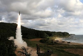 尴尬:韩国发射导弹现异常 升空数秒即坠海