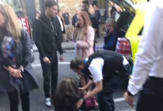 伦敦地铁发生爆炸 部分乘客因踩踏及爆炸受伤