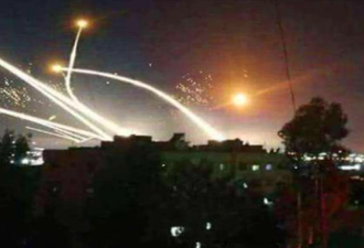 以色列突然出手了，多枚导弹炸毁了伊朗基地