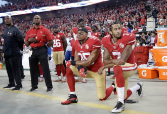 NFL球员：为什么我们在奏国歌时下跪抗议