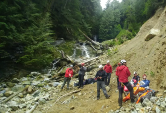 两名六七岁孩子跌落BC省陡崖 独自在山林过夜