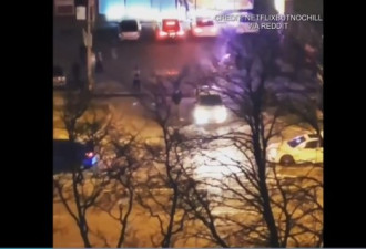 视频：北约克停车场两帮年轻人车上互射烟花