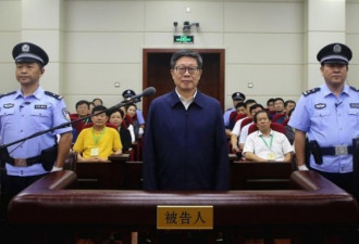 天津原市长黄兴国被判12年 罚300万元